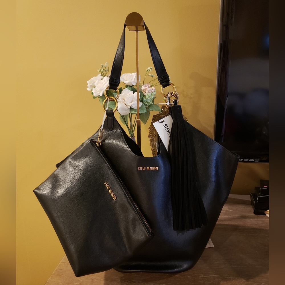 NWT! Steve Madden Black Purse w/ Large Black Tassel and Pouch Set